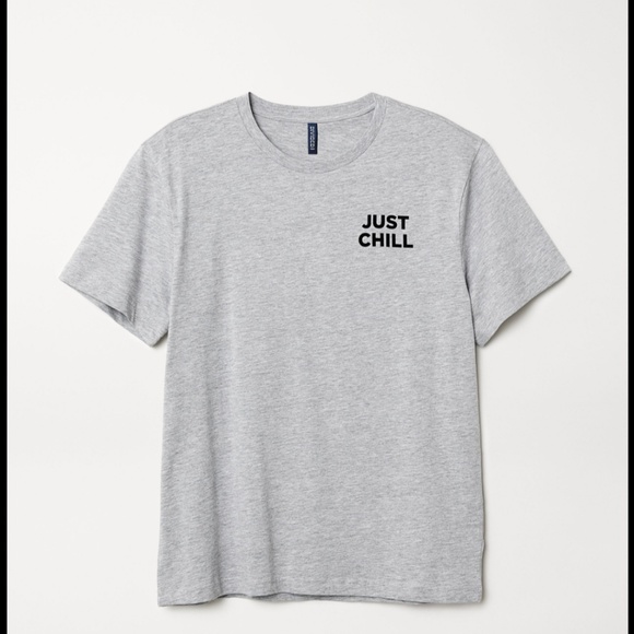 UNISEX•H & M •Divided• 'Just Chill' tee • NWT - Picture 3 of 7